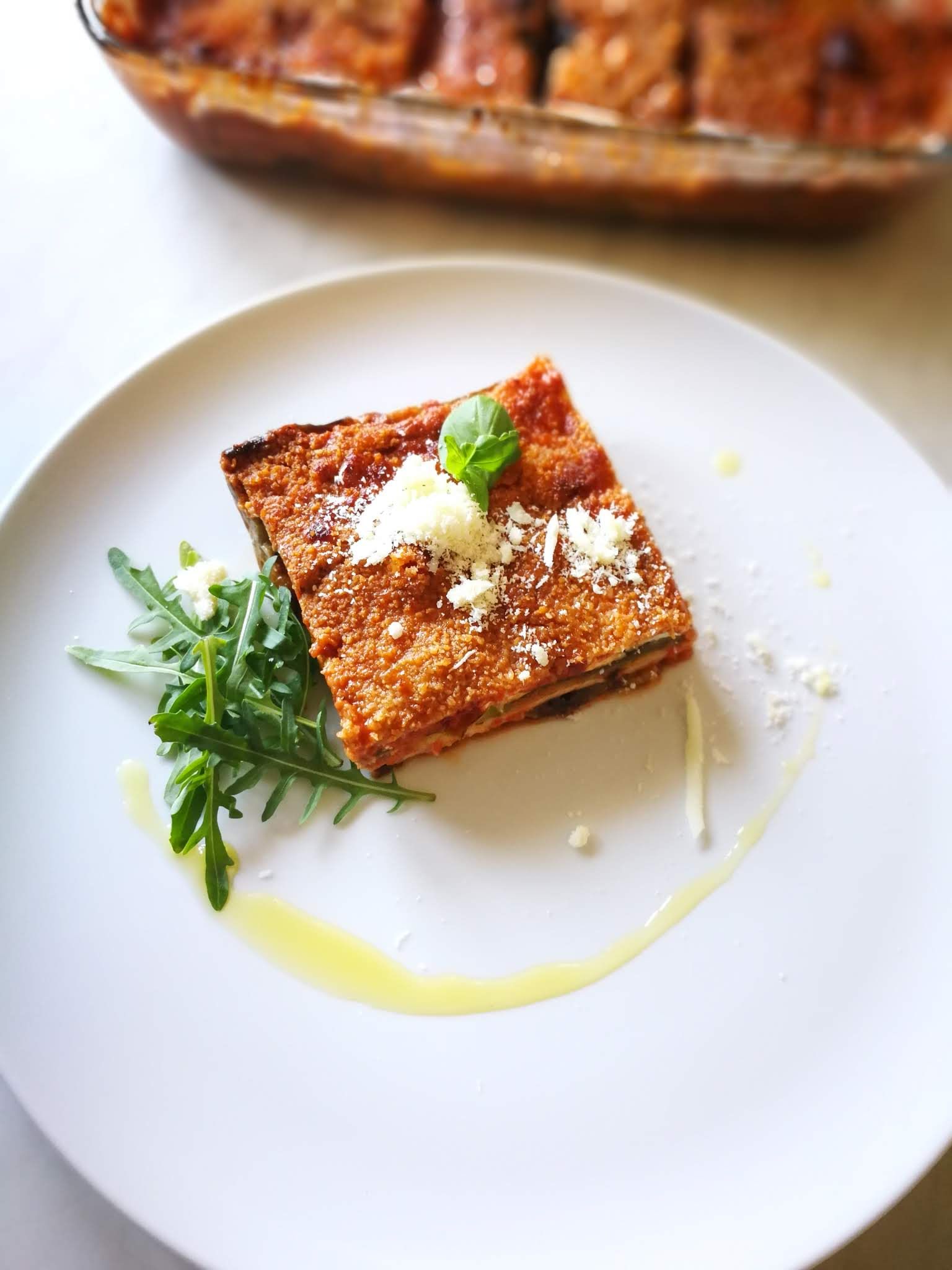 Fotografie din rețeta Parmigiana cu vinete și dovlecei de post