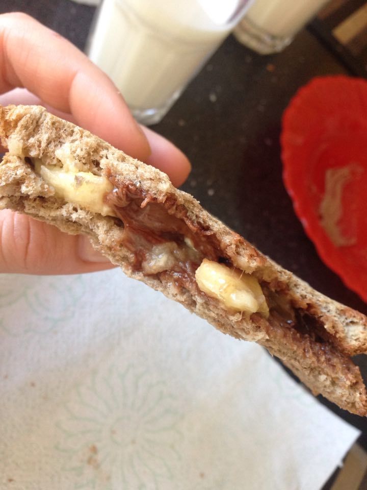 Fotografie din rețeta Mic dejun cu Nutella si banane