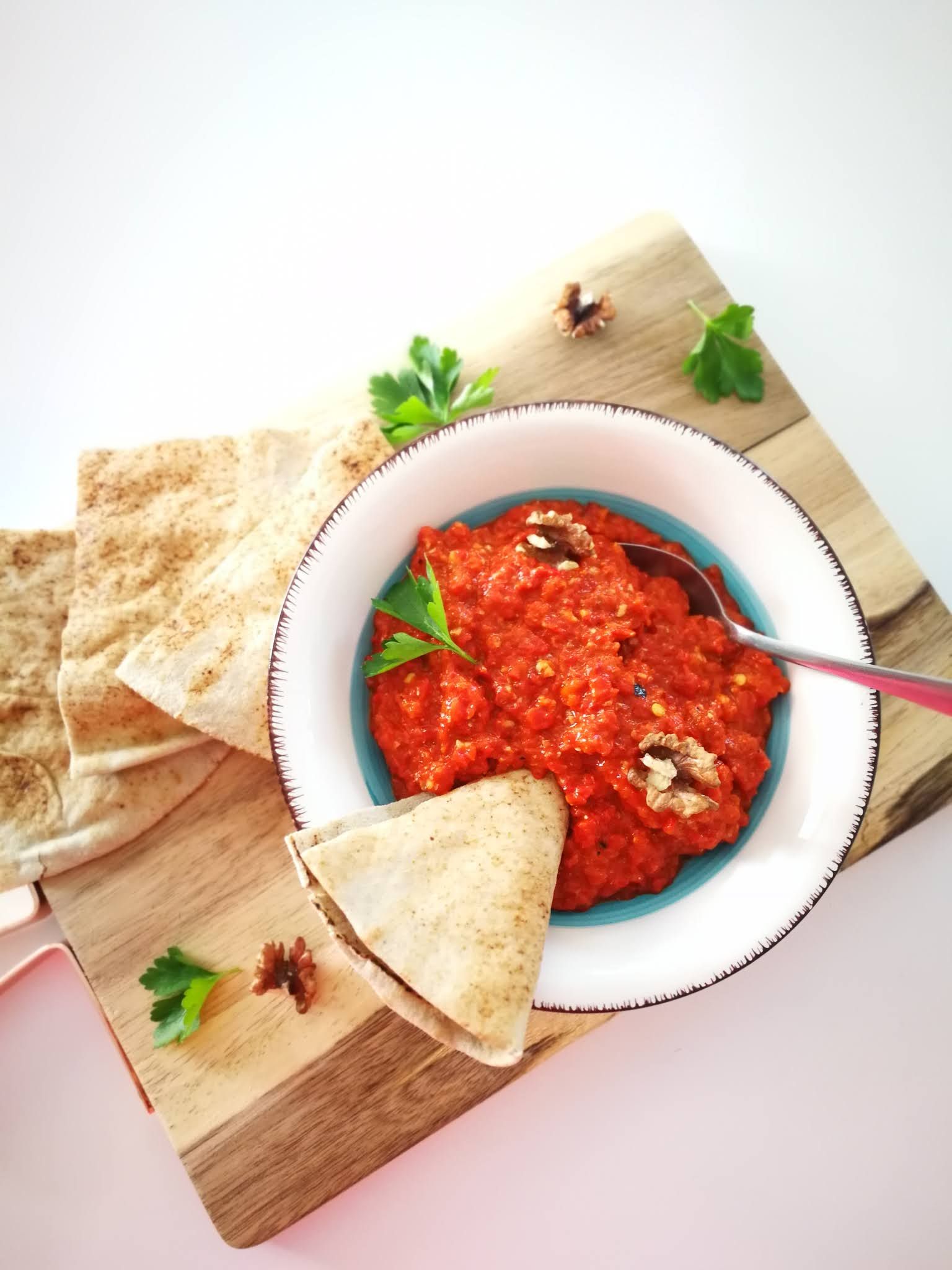 Fotografie din rețeta Muhammara - Pastă de ardei copti