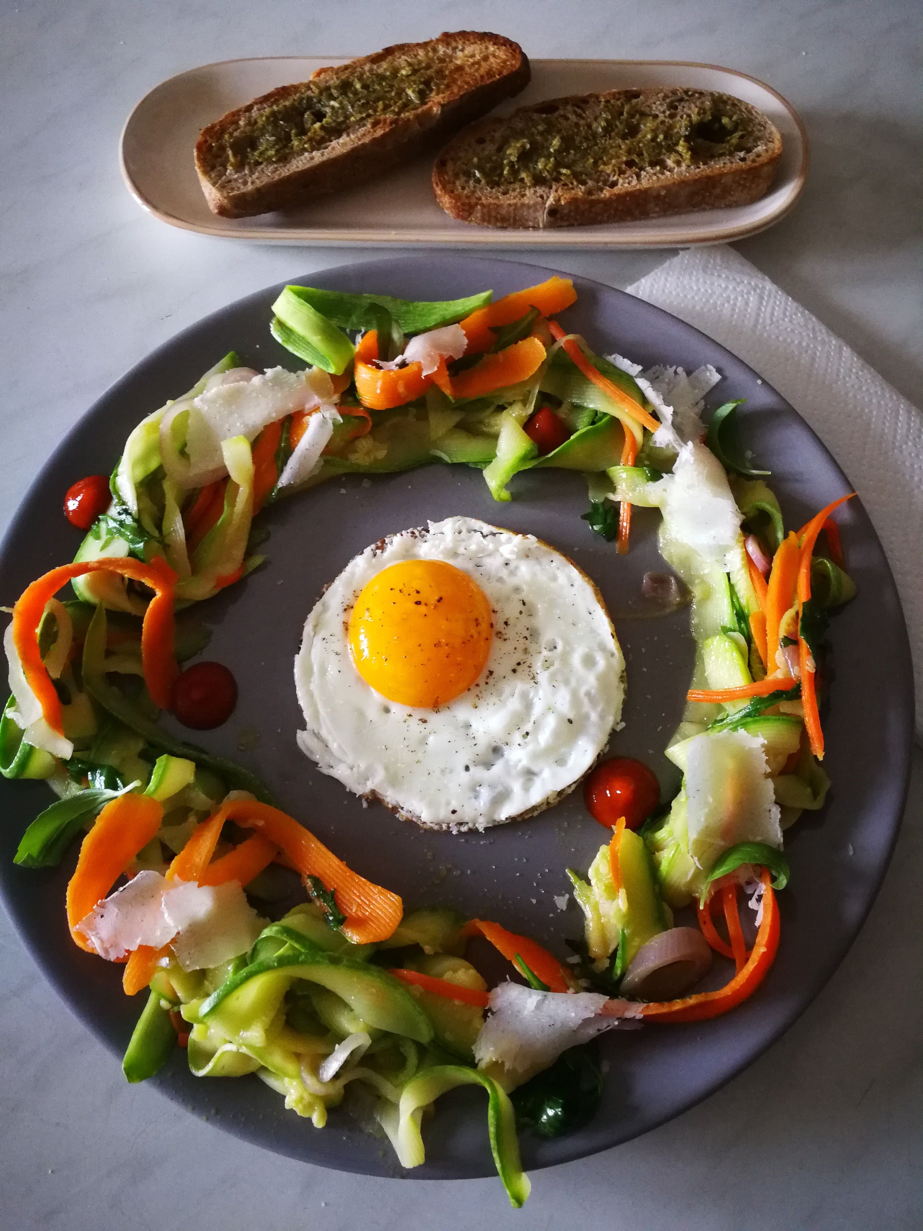 Fotografie din rețeta Salata calda de dovlecei cu morcovi