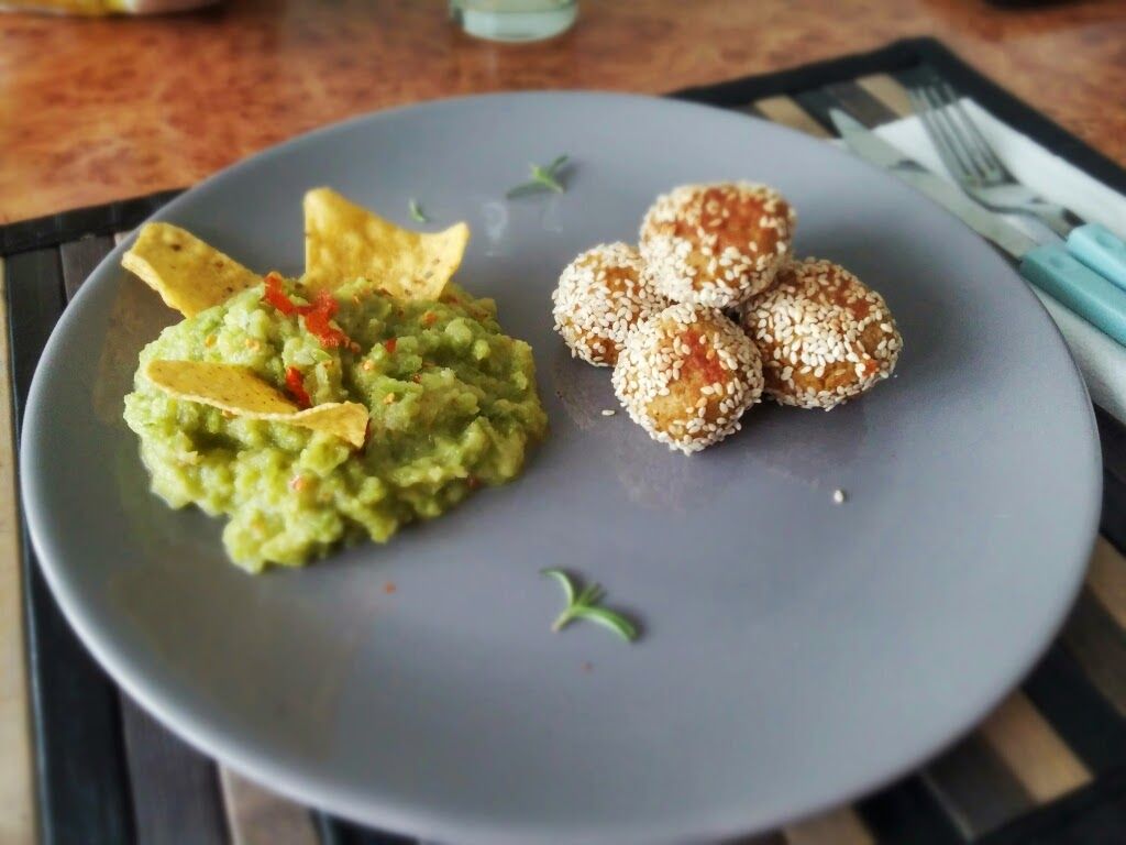 Fotografie din rețeta Crema de dovlecei picanta cu tortillas si piftelute din soia cu susan