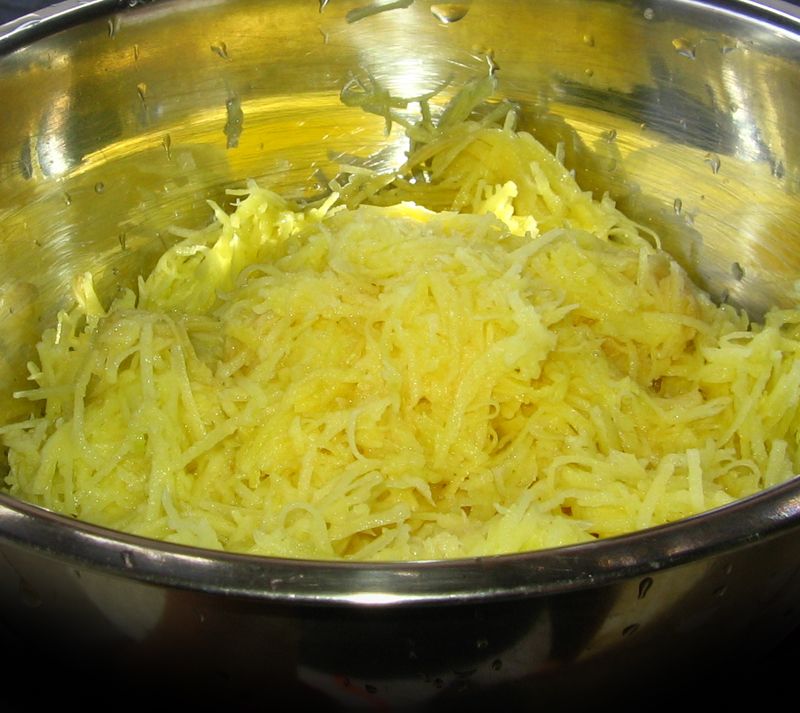 Fotografie din rețeta Tocinei Moldovenesti / Moldovian patatoes balls
