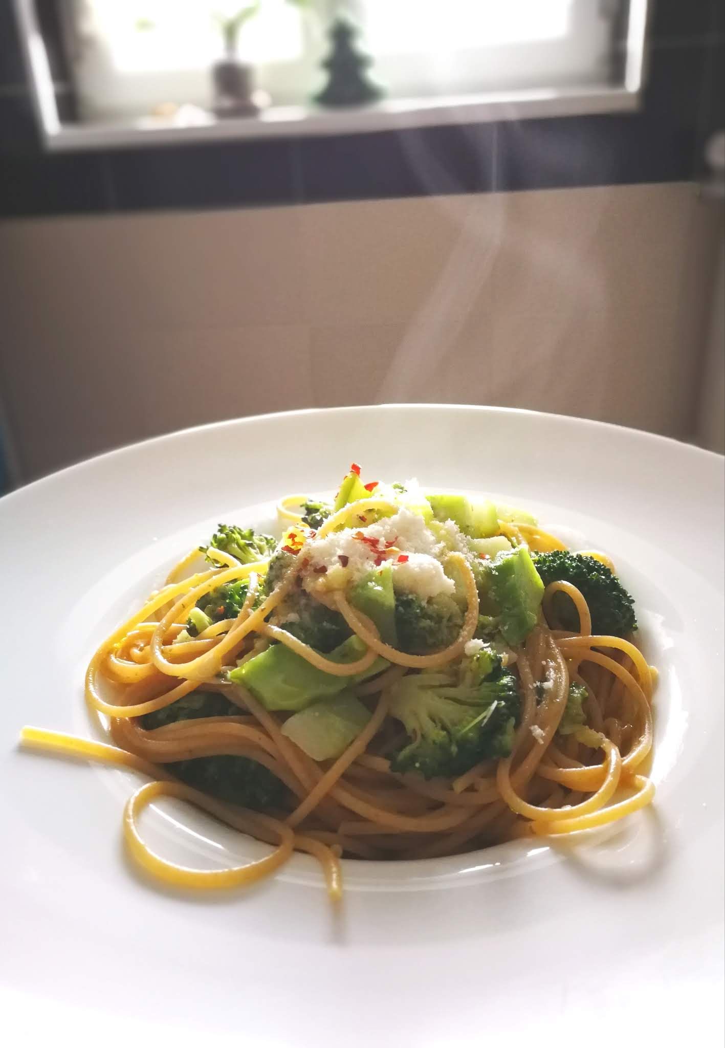 Fotografie din rețeta Paste integrale cu broccoli
