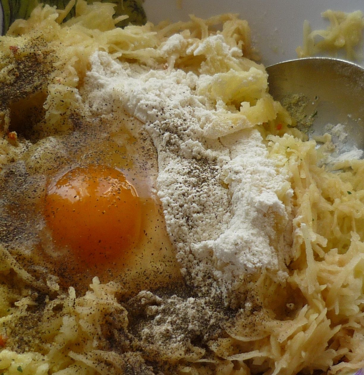 Fotografie din rețeta Tocinei Moldovenesti / Moldovian patatoes balls