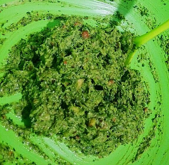 Fotografie din rețeta Paste cu pesto făcut în casa