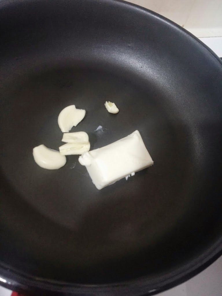 Fotografie din rețeta Coșulet de parmezan, cu ciuperci și creveti