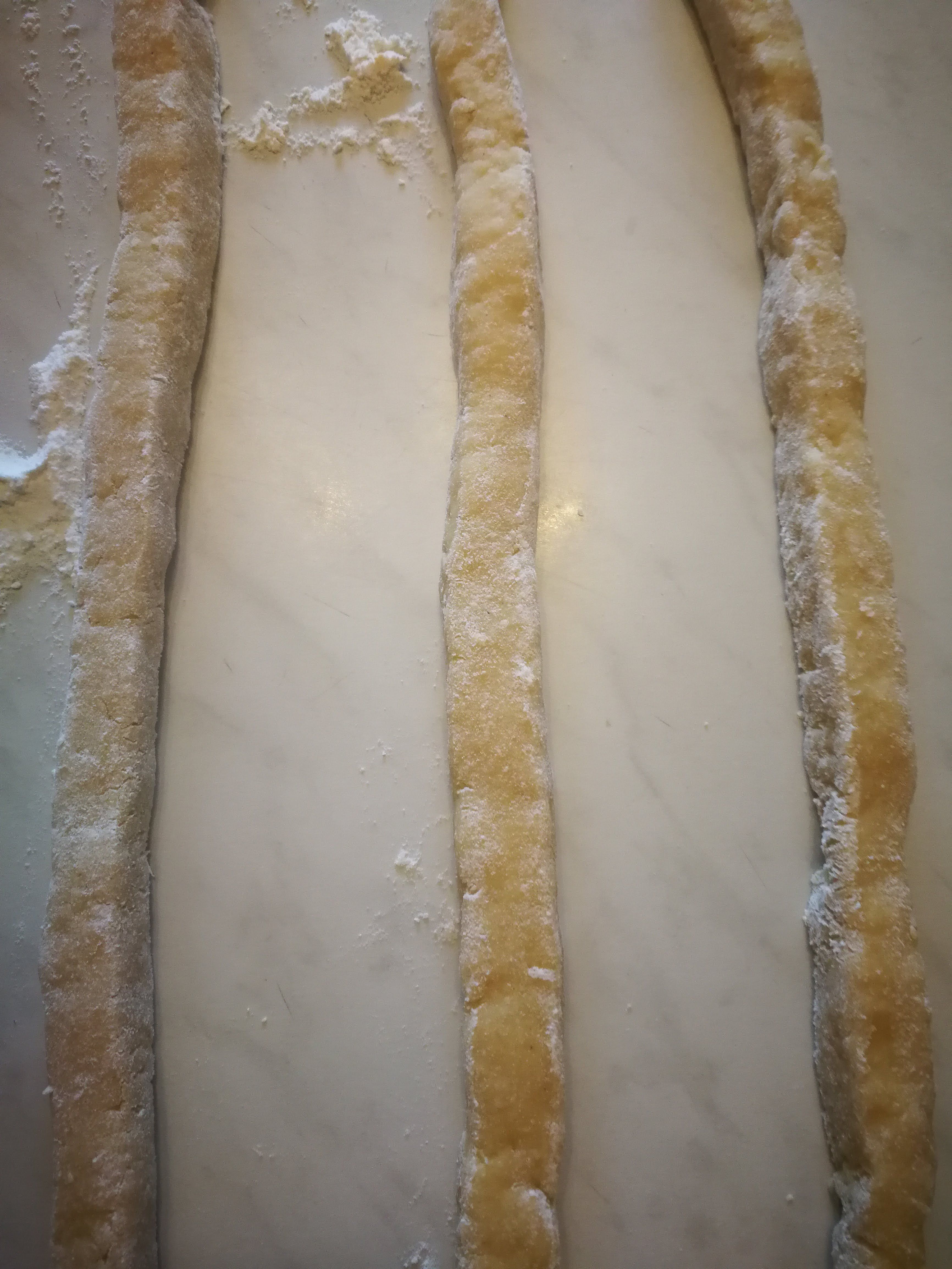 Fotografie din rețeta Gnocchi cu pesto si crema de turmeric