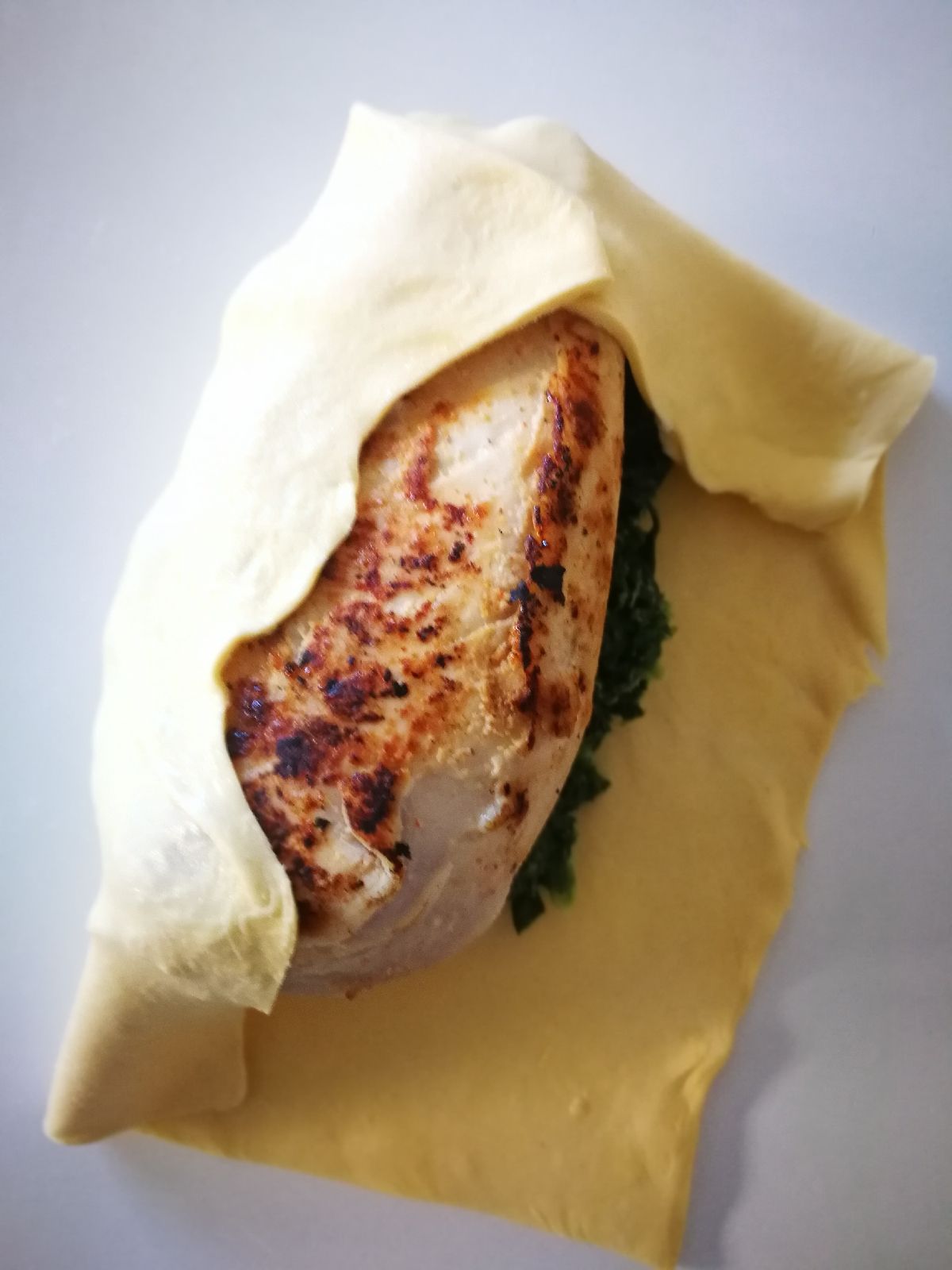 Fotografie din rețeta Pui Wellington cu spanac
