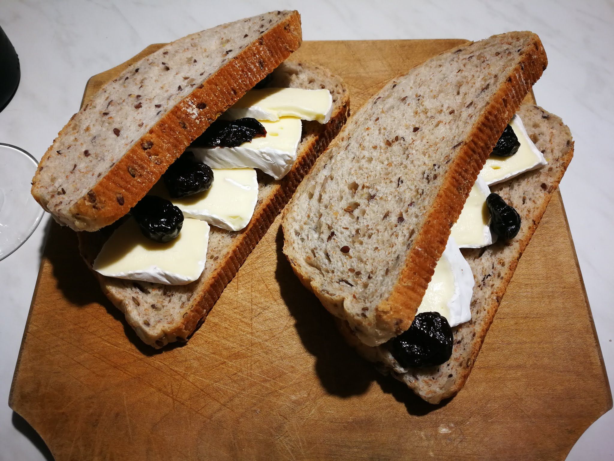 Fotografie din rețeta Bunătate de sandwich in 3 pași și 5 minute