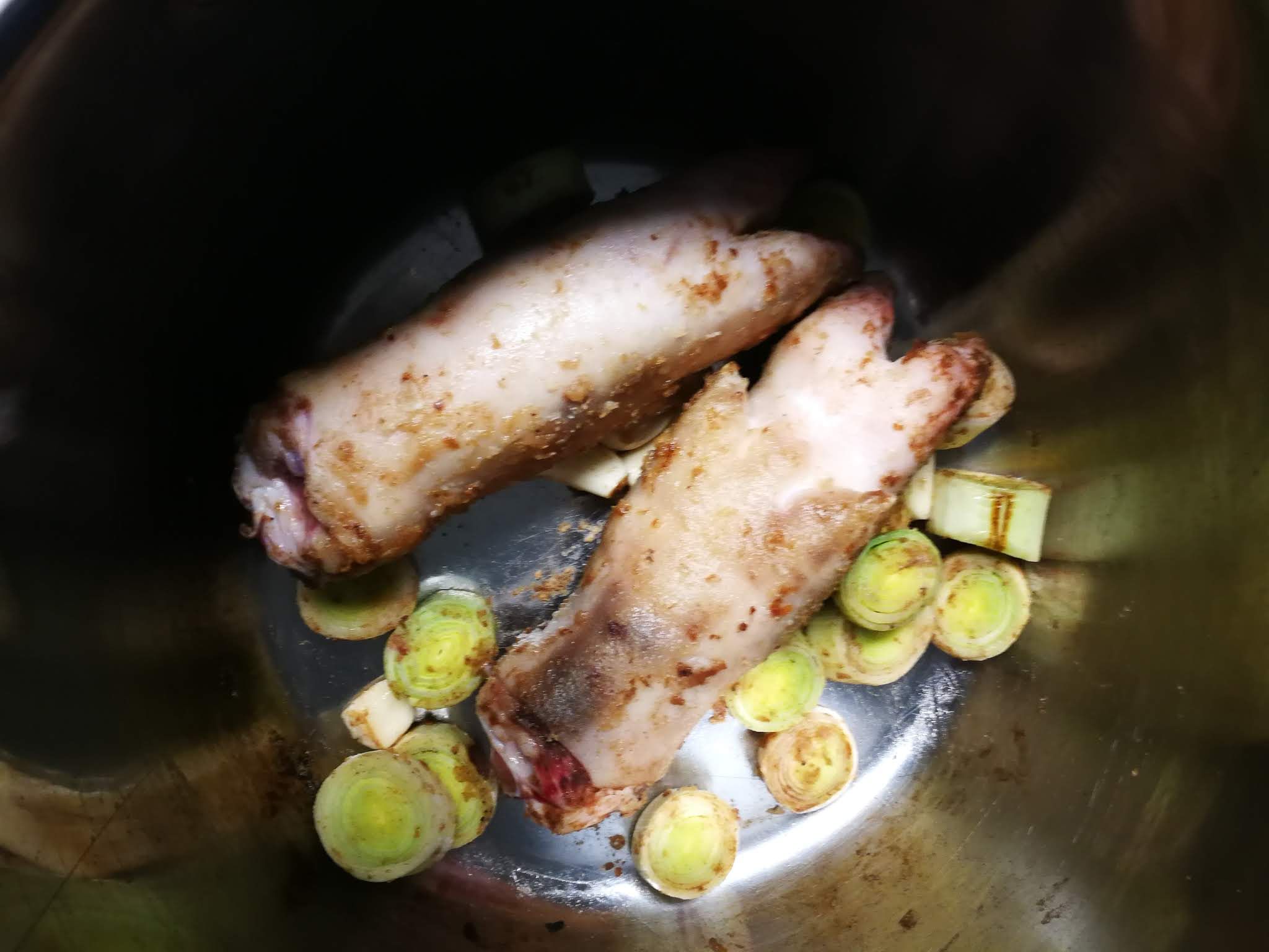 Fotografie din rețeta Picioare de porc cu merișoare și cartofi striviți