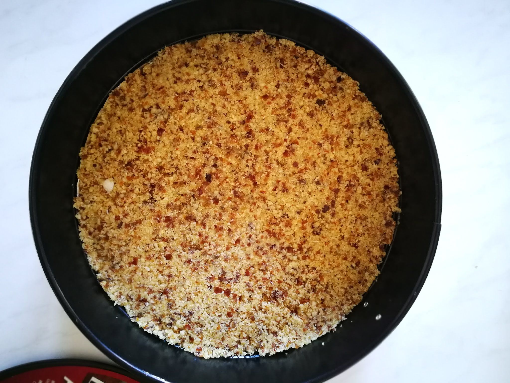 Fotografie din rețeta Cheesecake raw vegan cu topping de caramel sărat