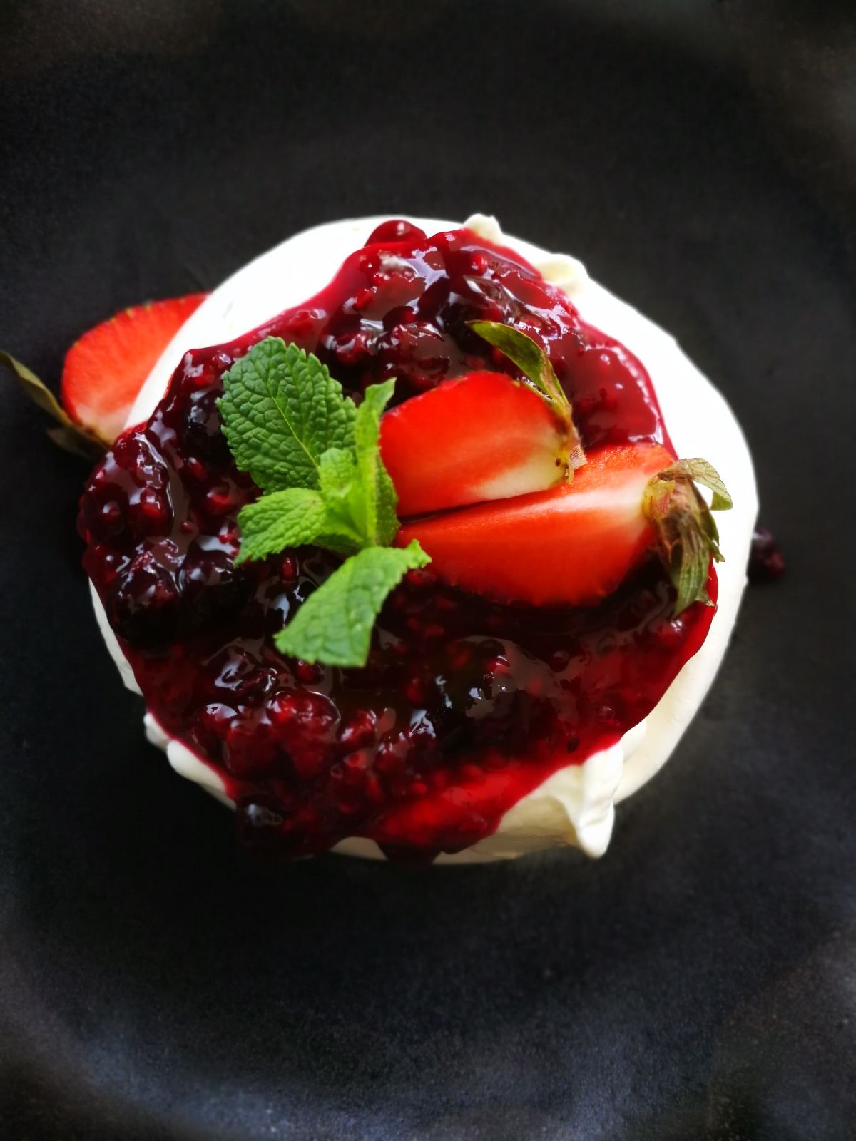 Fotografie din rețeta Mini Pavlova cu crema de mascarpone