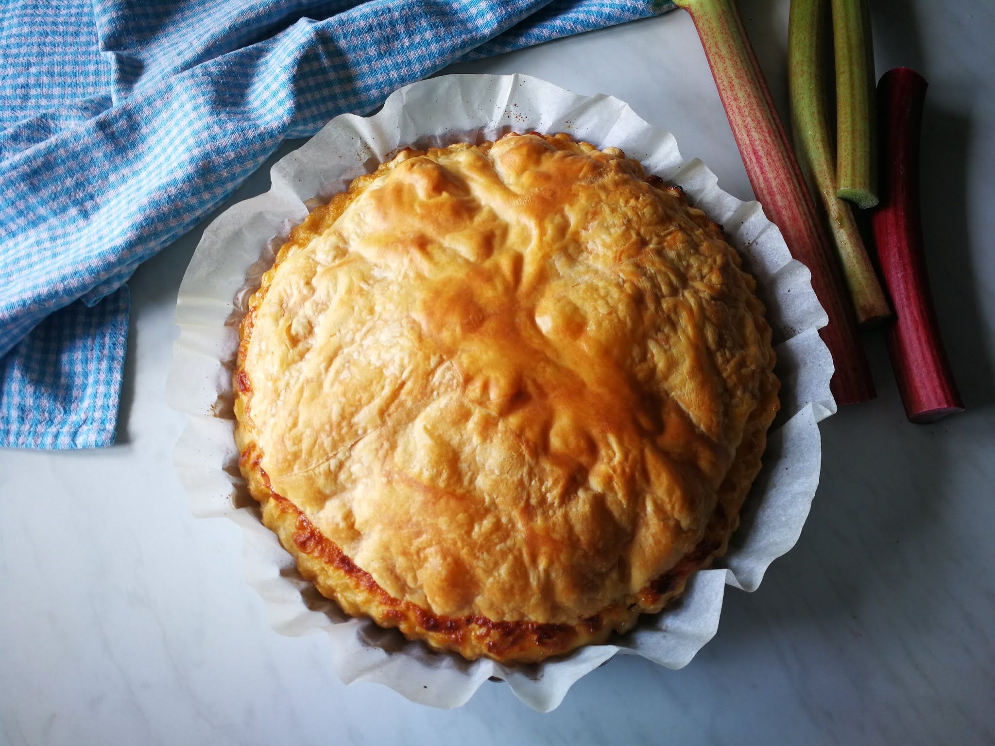 Fotografie din rețeta Tarta Tatin cu rubarba