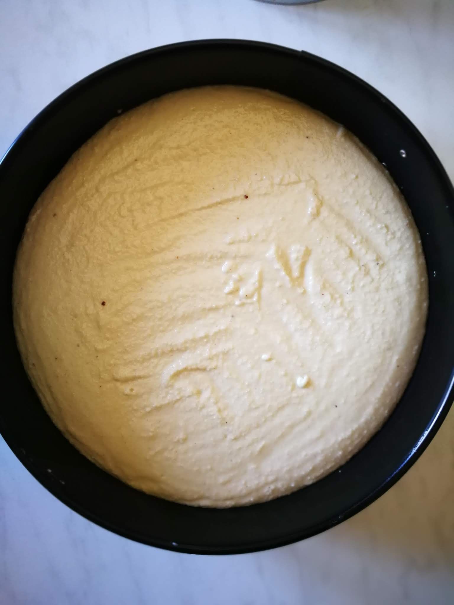 Fotografie din rețeta Cheesecake raw vegan cu topping de caramel sărat