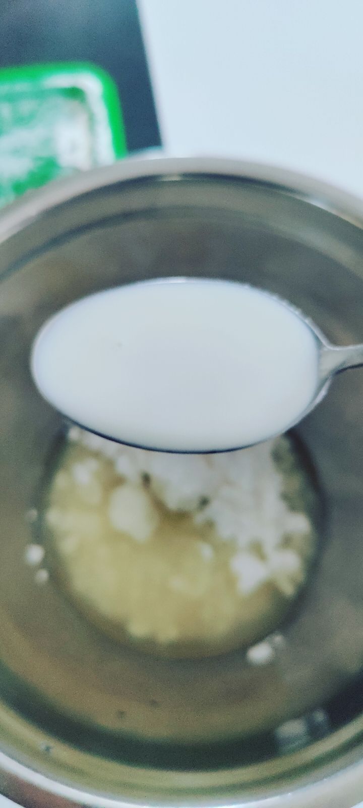 Fotografie din rețeta Chec cu busuioc și lămâie